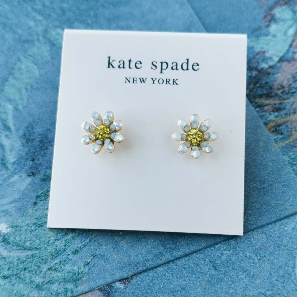 Kate Spade Dazzling Daisy Gold Stud Earrings. New